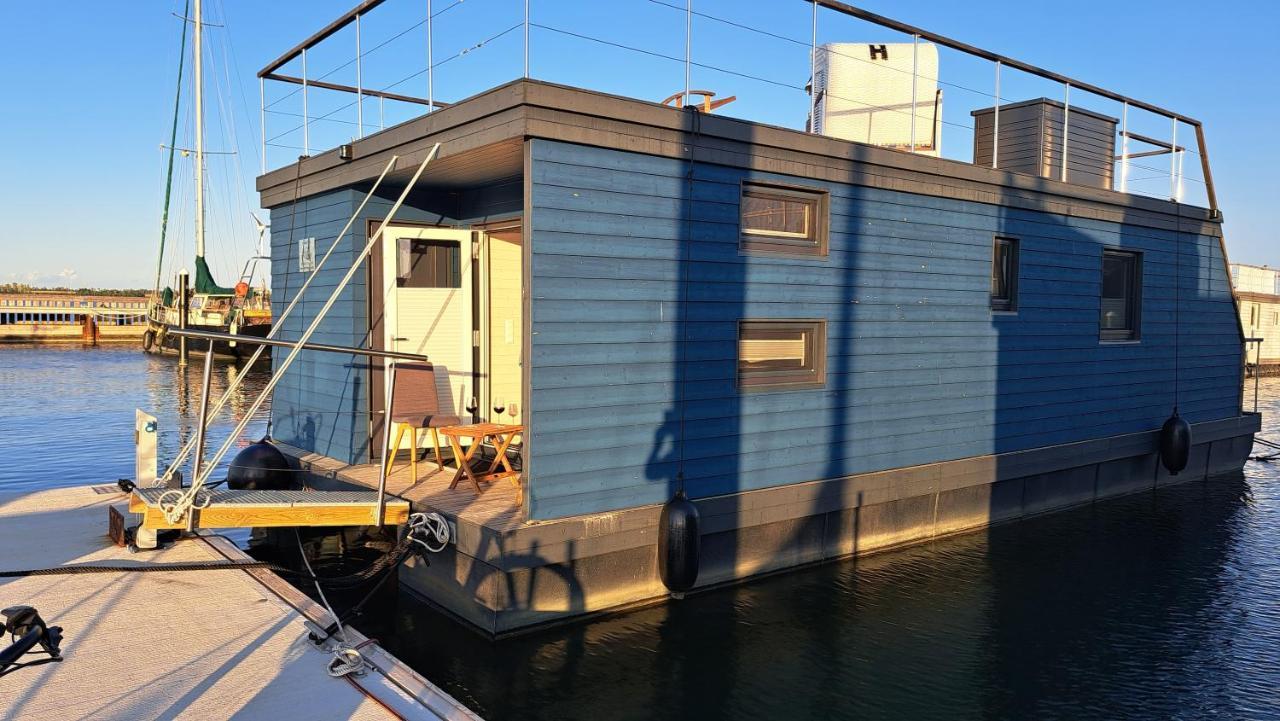 Hausboot Harmonie Hotel Stralsund Eksteriør billede