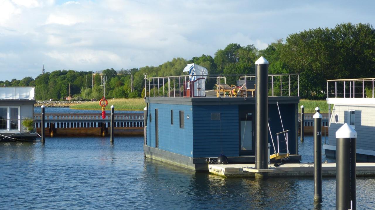 Hausboot Harmonie Hotel Stralsund Eksteriør billede