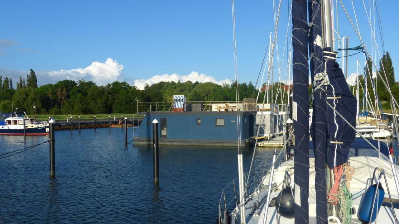 Hausboot Harmonie Hotel Stralsund Eksteriør billede